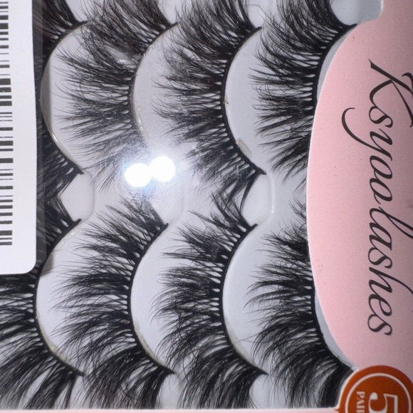 Cute cat eye lashes - Picture 2 of 2